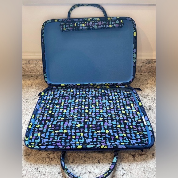 Vera Bradley laptop carrying case - Picture 3 of 4